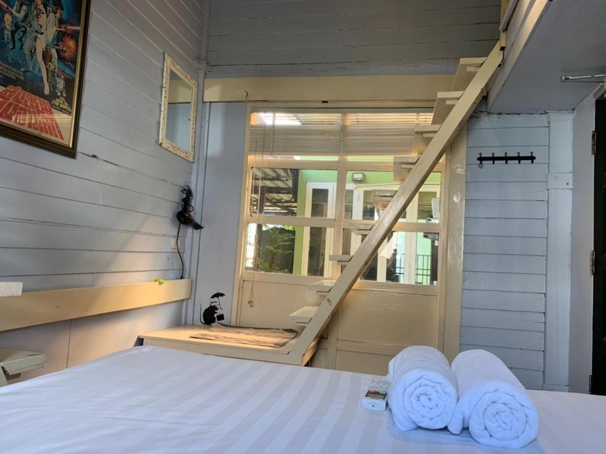 Bharani Hostel 曼谷 外观 照片
